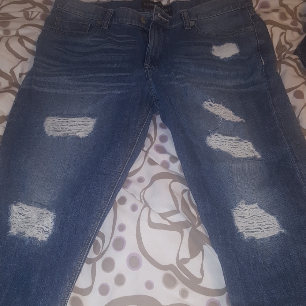 Express denim boyfriend crop jeans